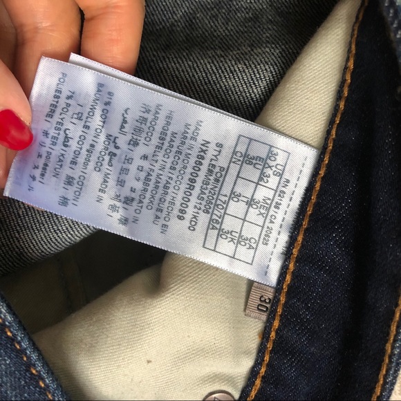 NWT MEN'S jeans by GUESS - Picture 6 of 6